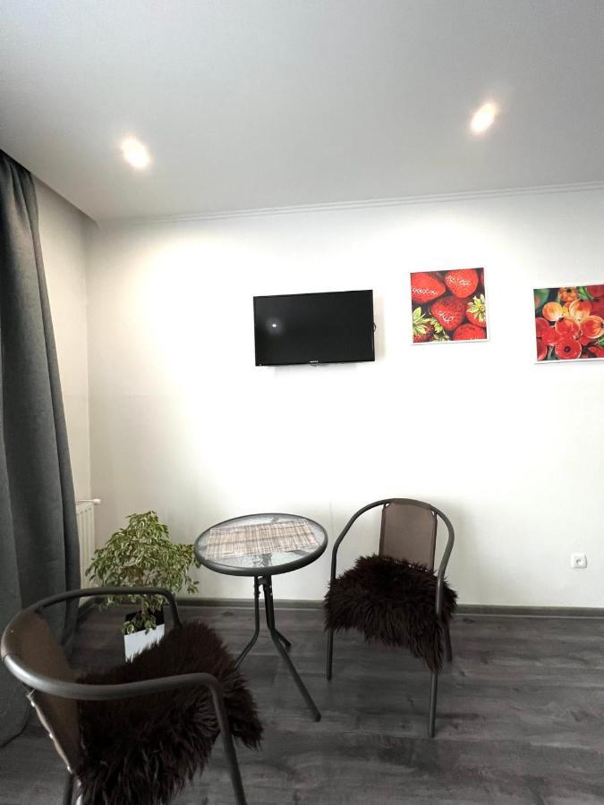 Комфортні Апартаменти 82 Ivano-Frankivsk Exterior foto